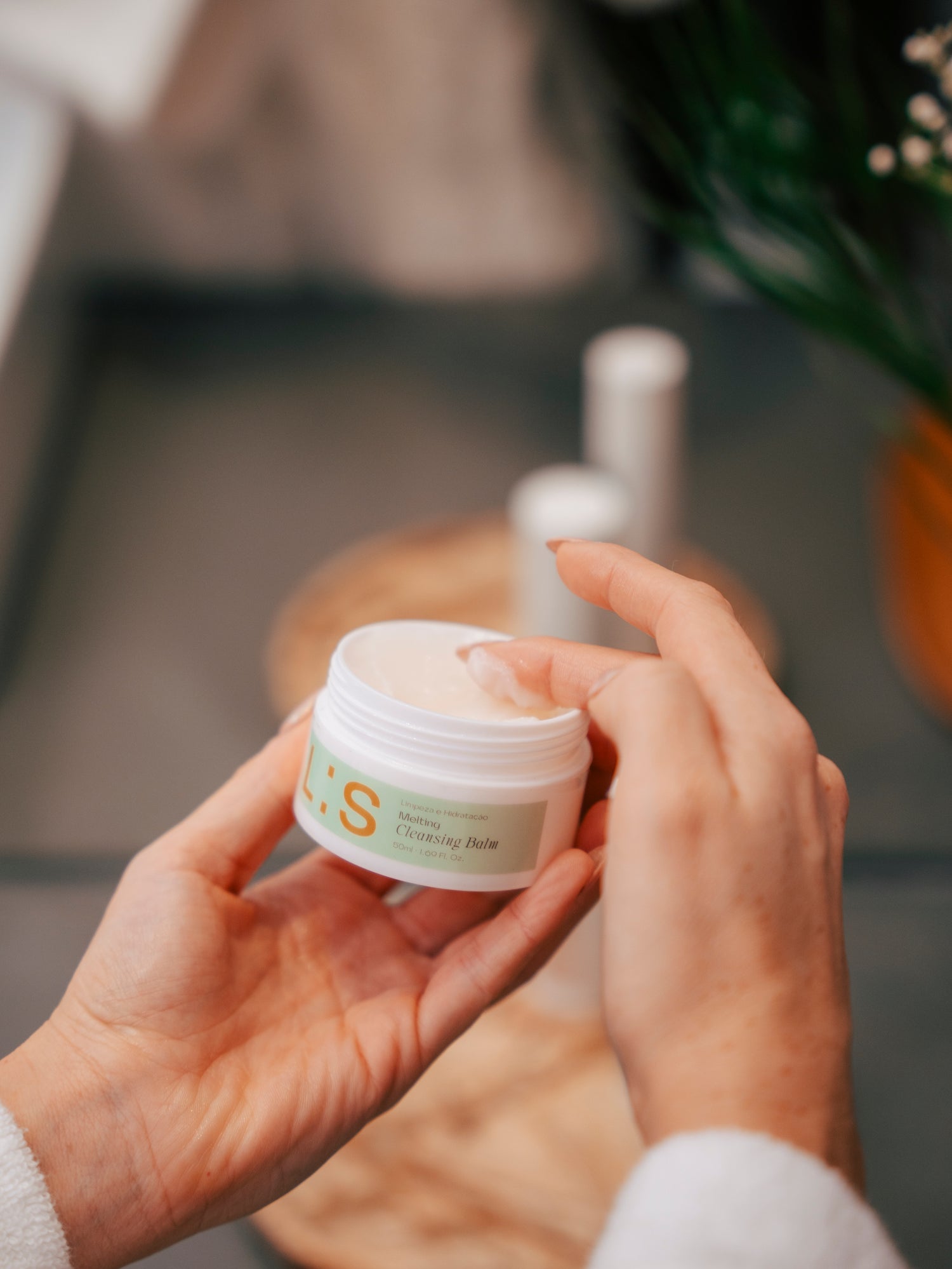 Cleansing Balm | Limpeza Profunda e Hidratação | LIS Skincare